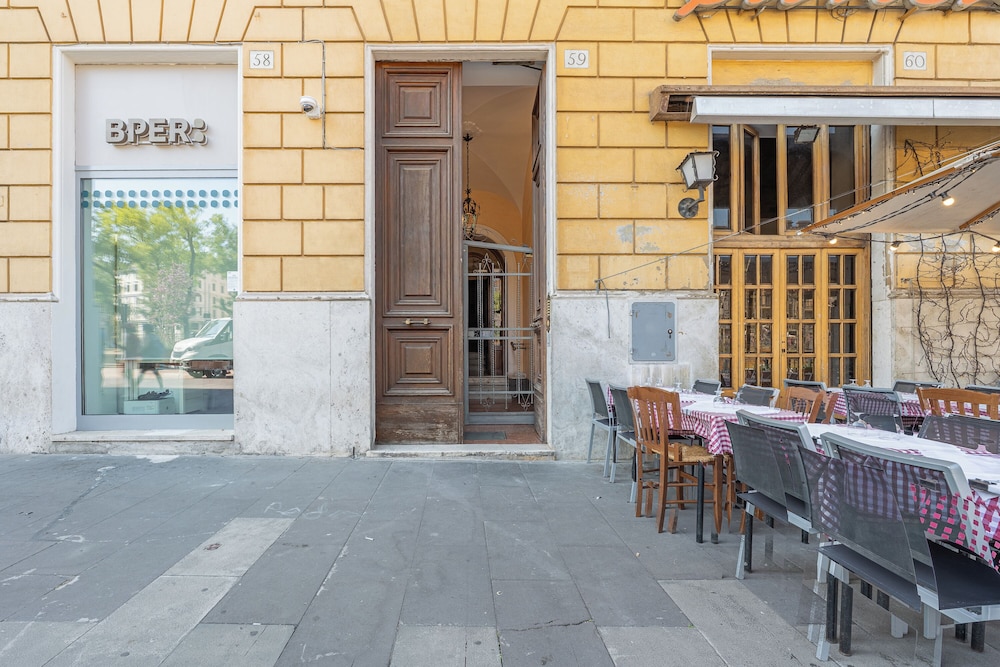 RESIDENZA DEGLI SPEZIALI ROMA PRATI