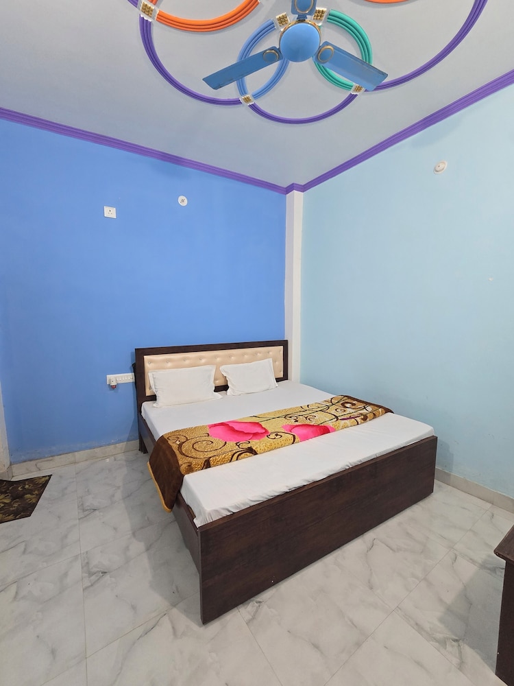 Avadh Dham Guest House