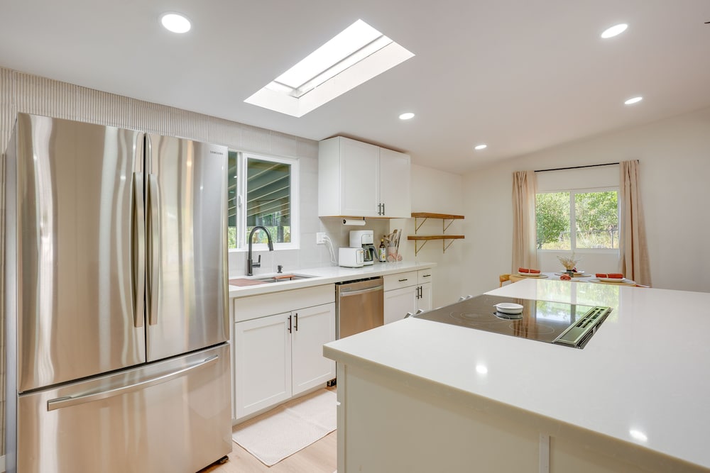 Mtn Views: Bright & Airy Sedona Home!