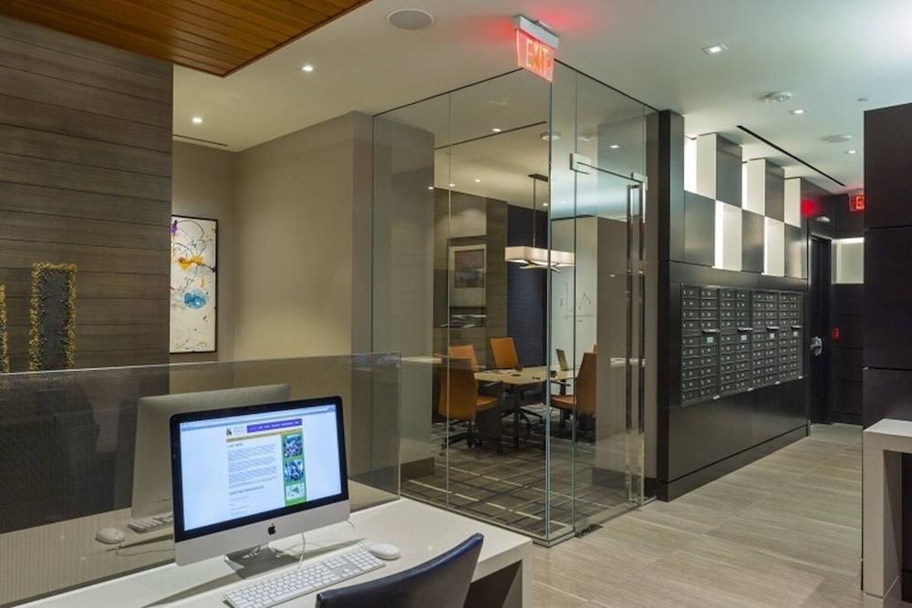 Fantastic Condo Crystal City With Gym