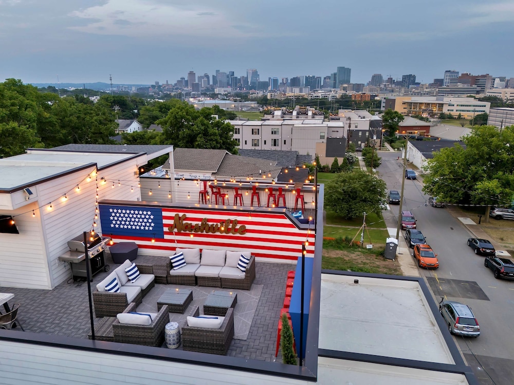 Ultimate Rooftop Double Games BBQ Skyline Views