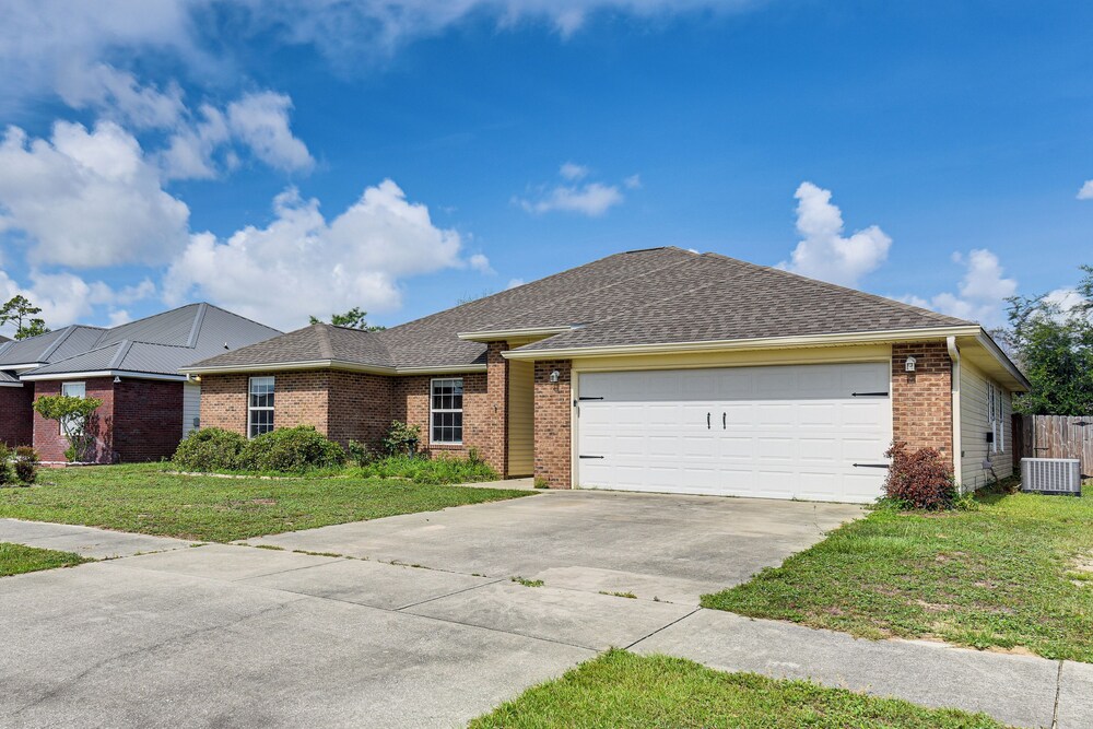 2 Mi to Beach & Boating: Family Home in Lynn Haven