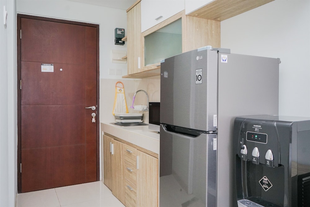 Homey and Simply Studio at Springwood Residence Tangerang Apartment