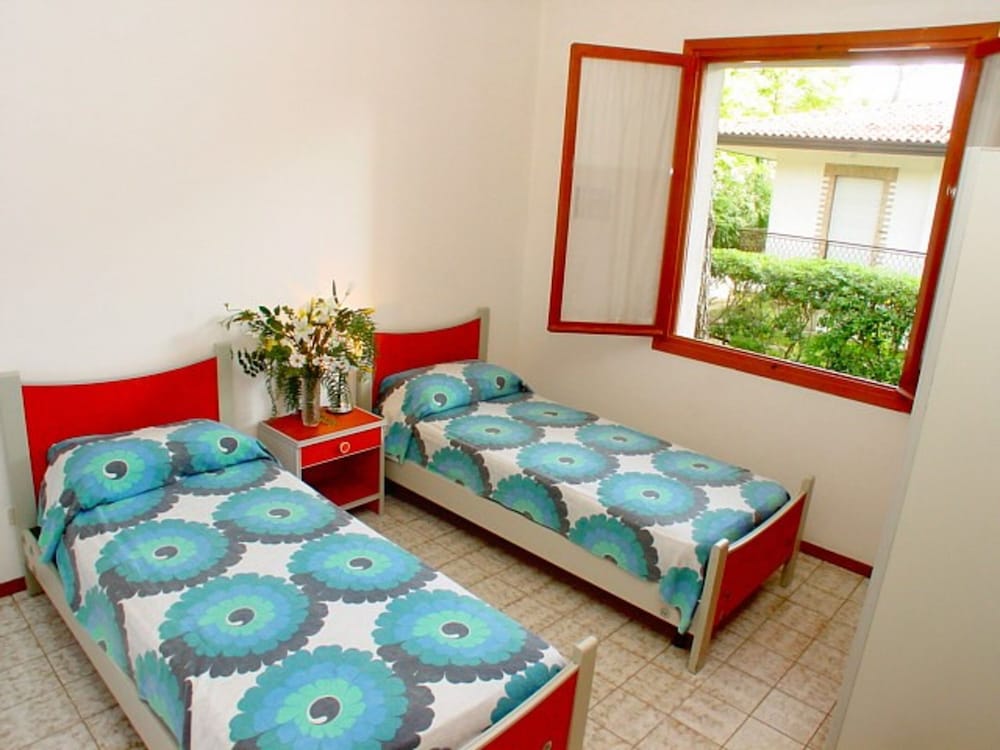 Nice Duplex for 7 Guests in an Oasis of Greenery in Lignano Riviera