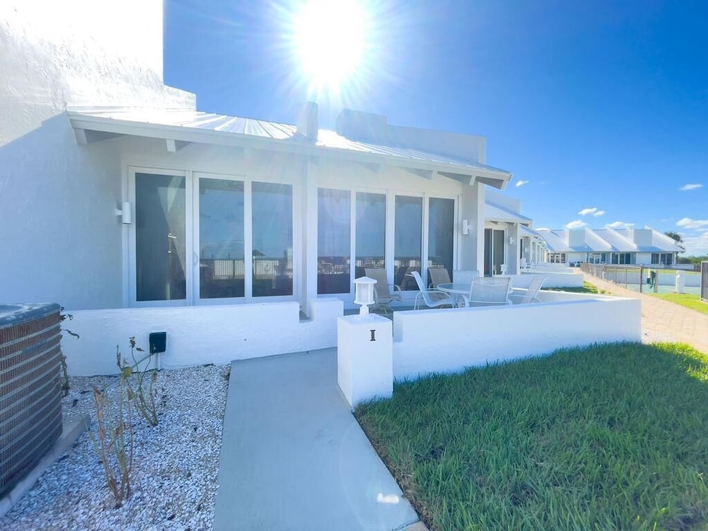 Sea Winds Condominiums I