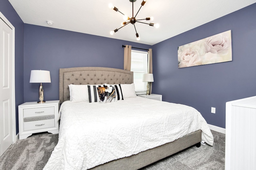 Serenity Lakeview Retreat Stunning Water Views, No Rear Neighbors, Private Pool, Game Room & Star Wars Cinema