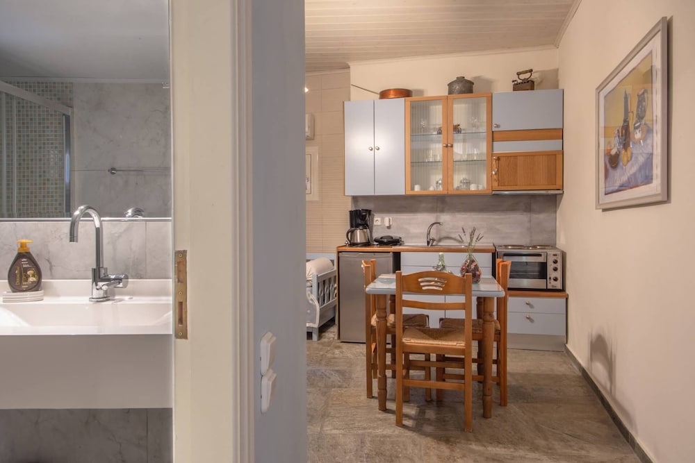 Kalimera Andros