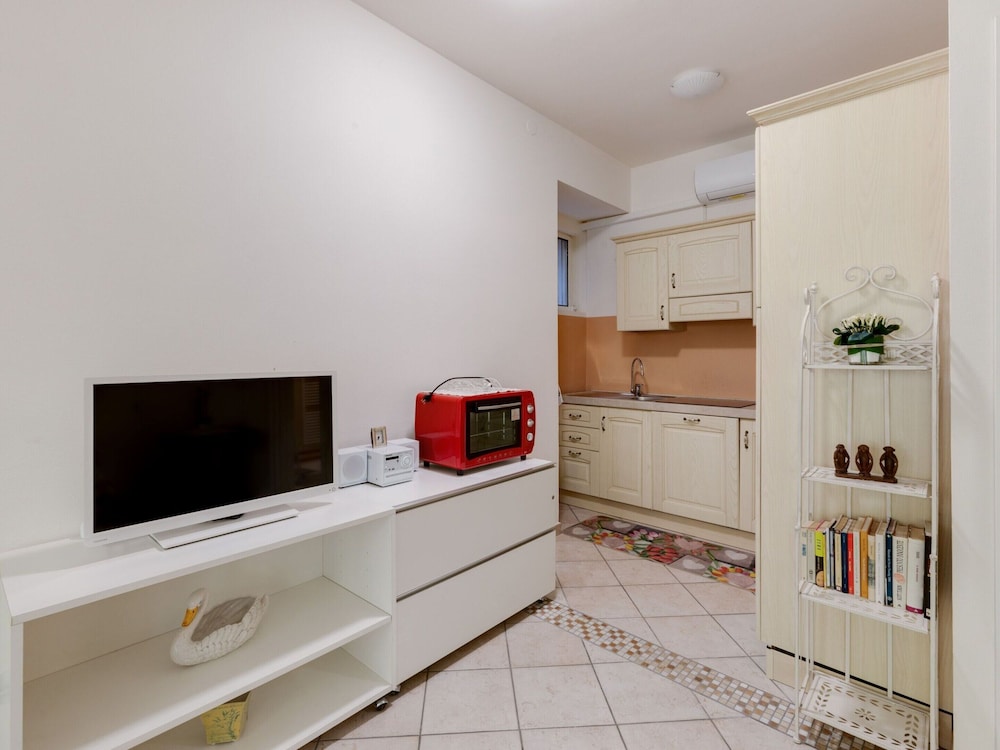 Apartment in Torri del Benaco Near Lake Garda photo 4