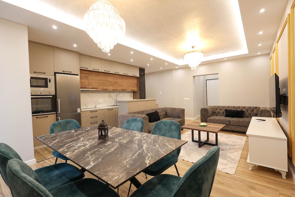 Grandstay Apartments 92
