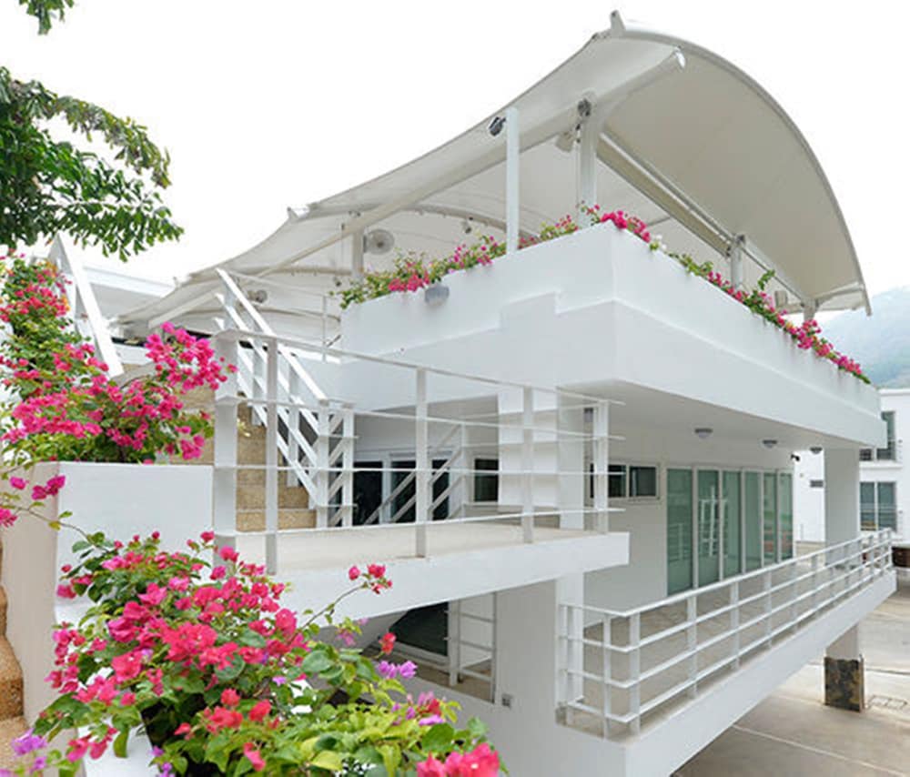 Kata Ocean View Residences