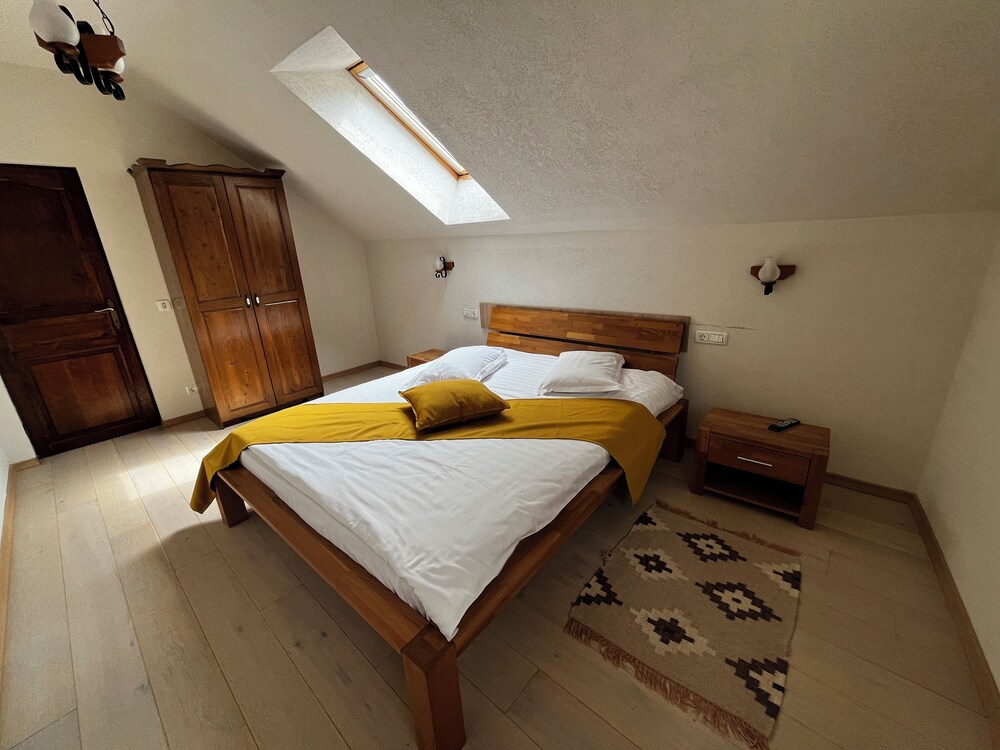 Charming Apartment City Escape