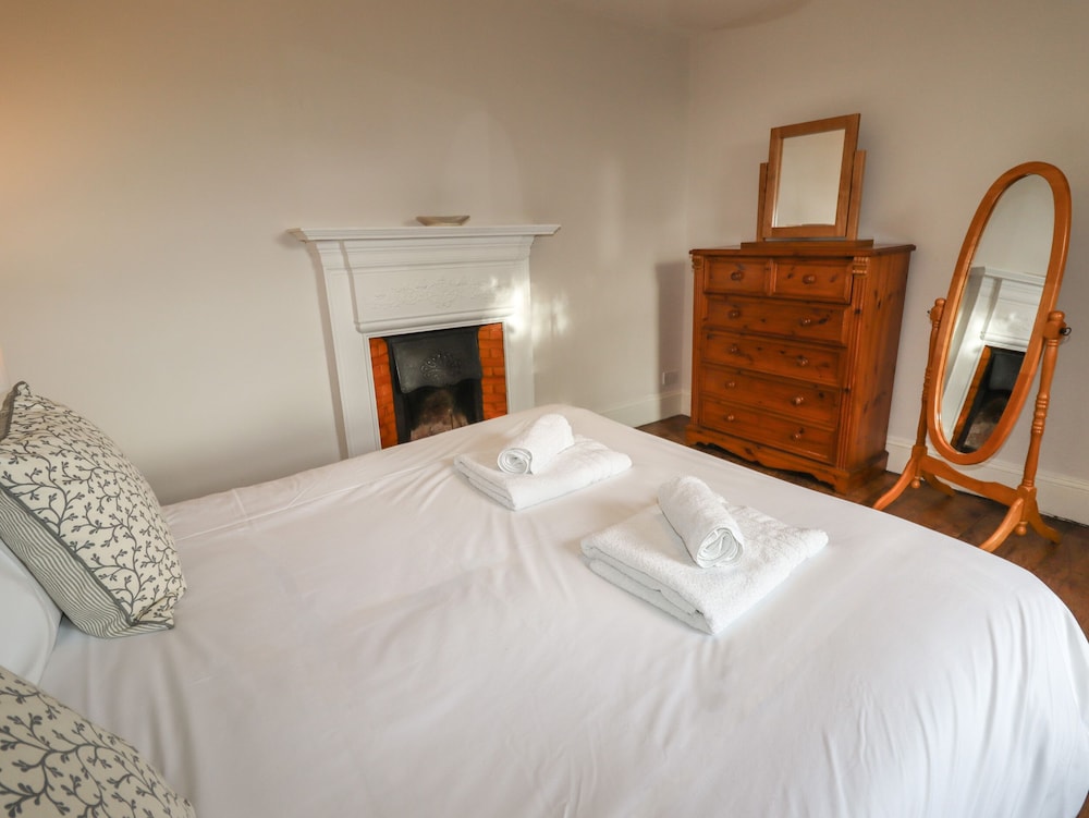 Wayside House
