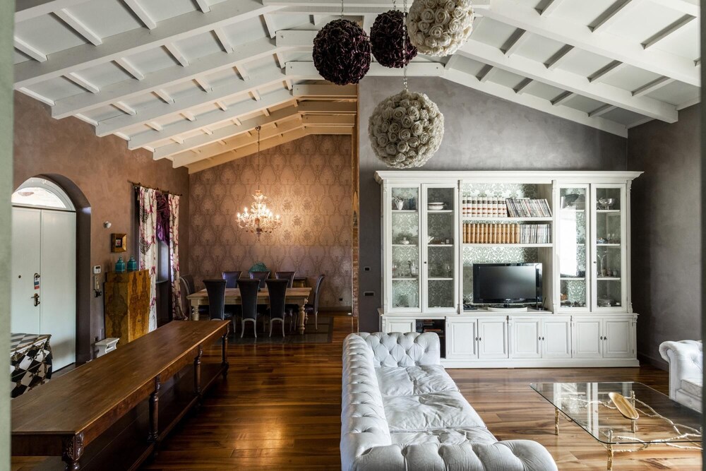 Villa Elia in Roddi With 5 Bedrooms and 5 Bathrooms view 5