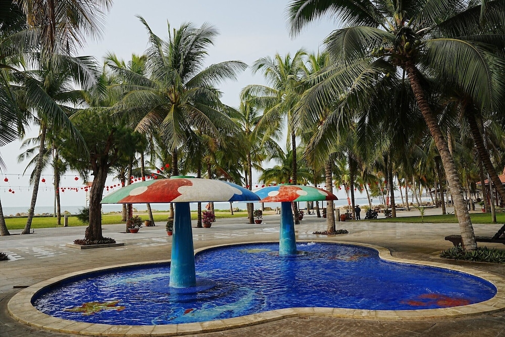 Dat Lanh Resort