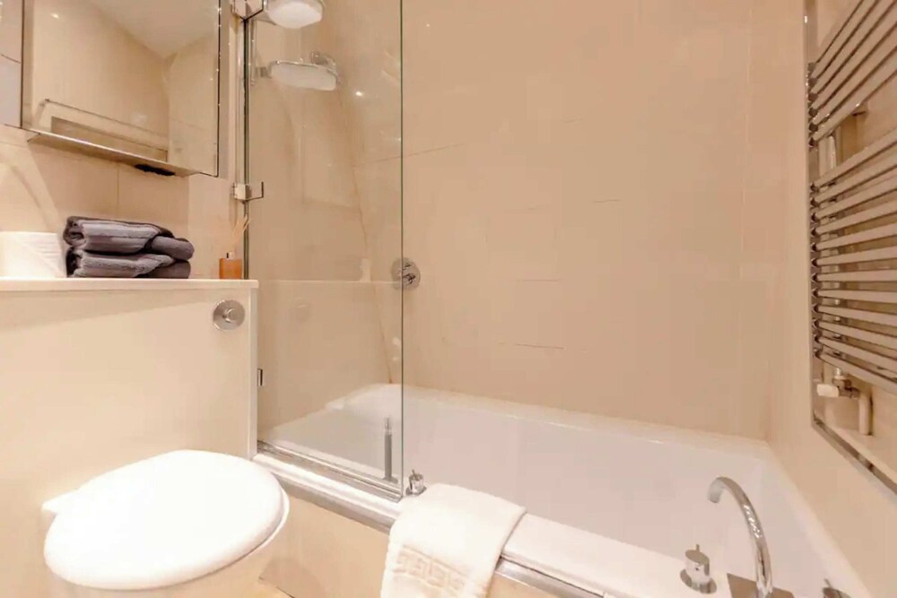 Stylish 1BD Flat 5 Mins to Harrods- Knightsbridge