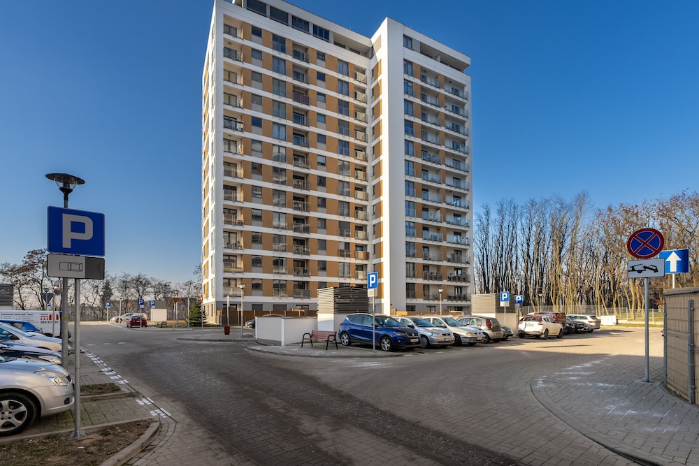 Unique two Bedroom Apartment by Renters