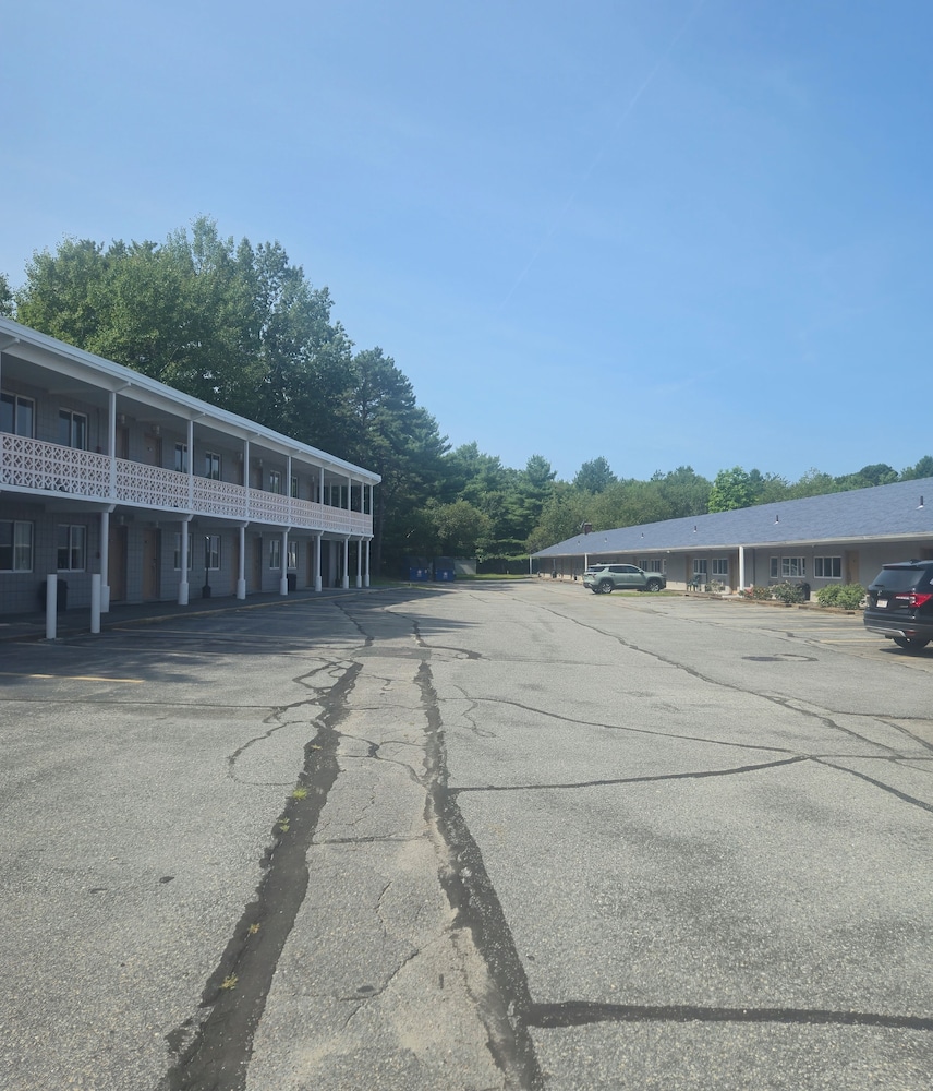 Nashoba Valley Inn & Suites