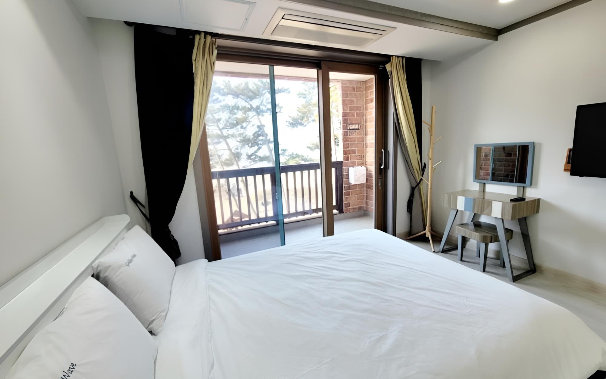 Taean Golden Wave Pension