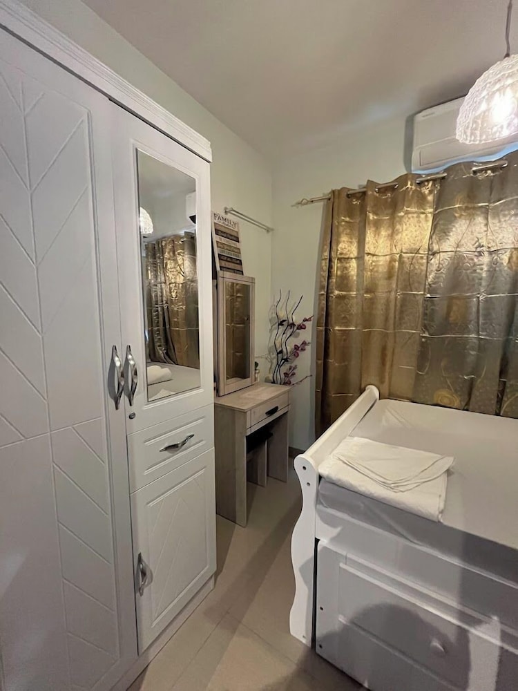 Shore 2 Tower 2 Unit 1289