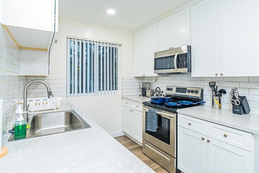 2b2b APT Close to Rose Parade and Pasadena Oldtown
