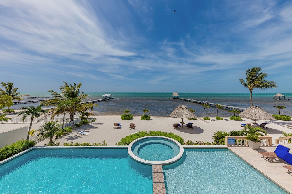 Hol Chan Ocean Front Residences