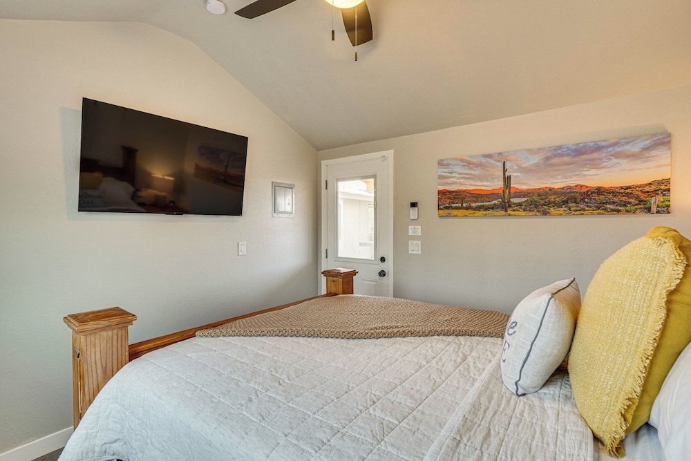 6 Mi to Dtwn: Tucson Gem w/ Outdoor Oasis!