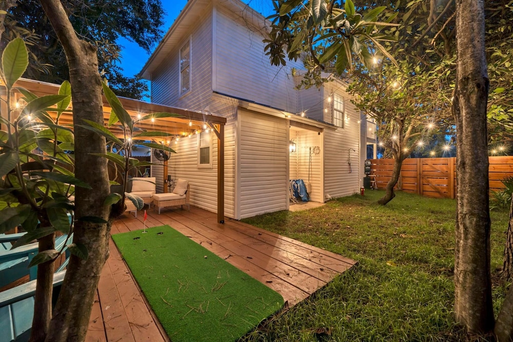 Milo's Beach Cottage