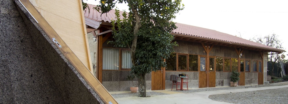 Laranjalimao Guest House