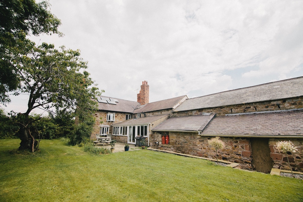 Broncoed Uchaf Country Guest House