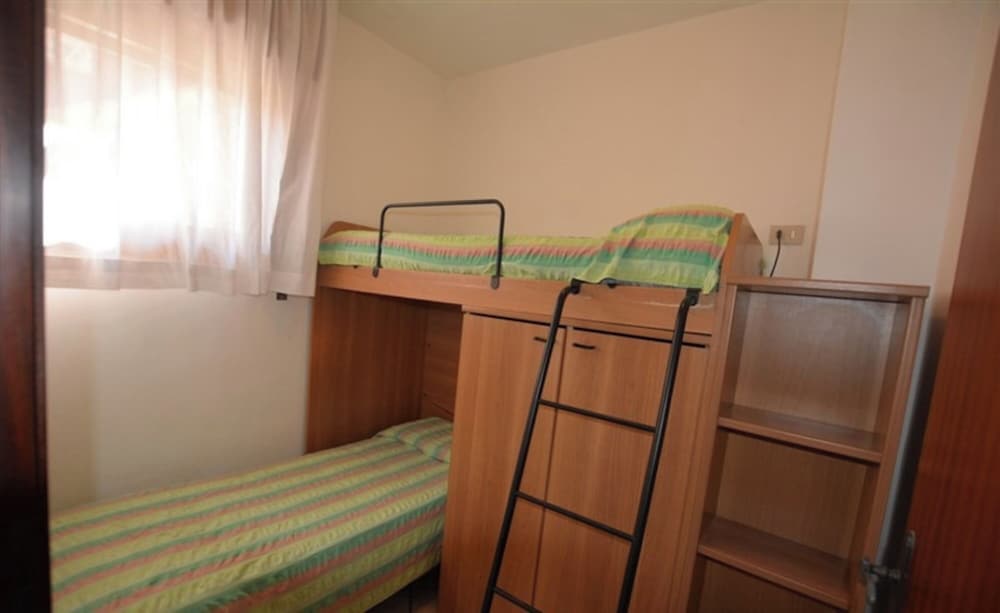 Cozy Apartment in a Quiet Area, Near the Beach of Lignano Sabbiadoro