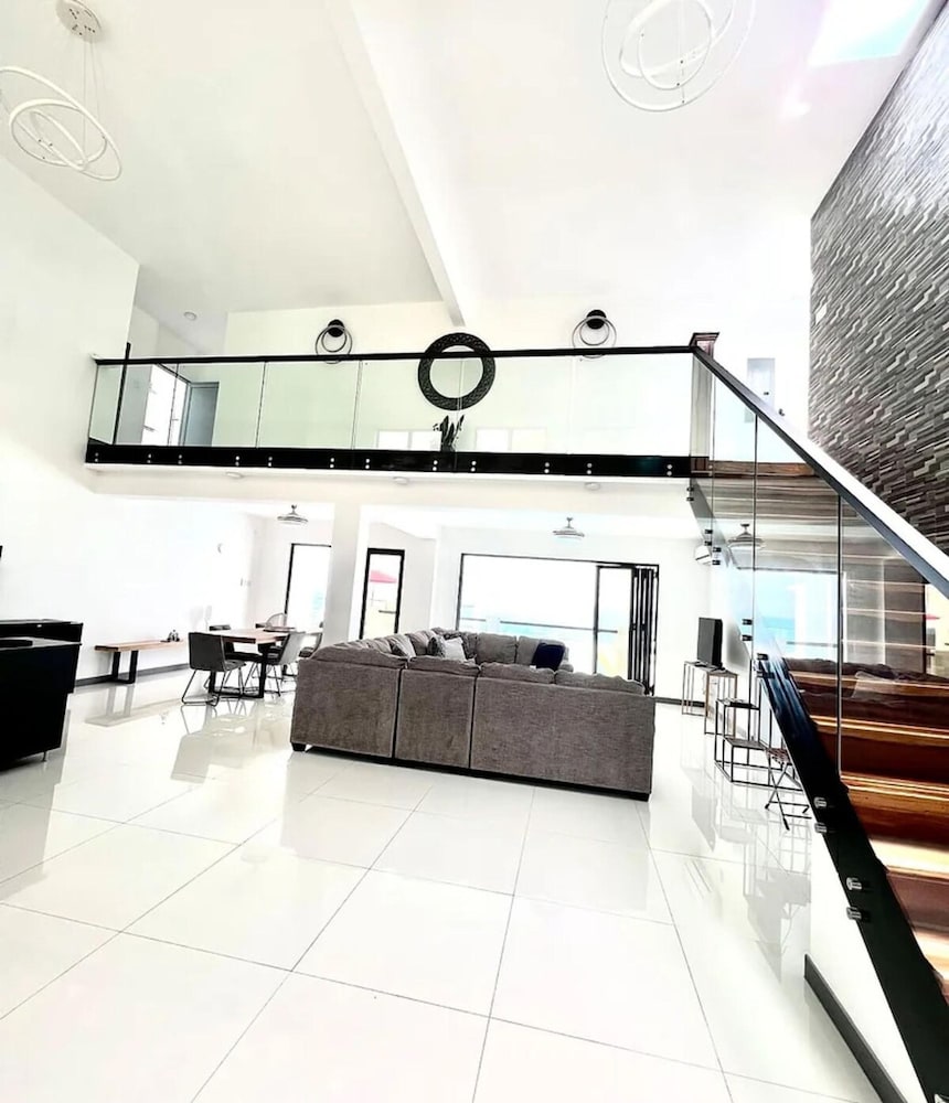 KRP - Luxury 7 B R Villa Whitehouse Jamaica