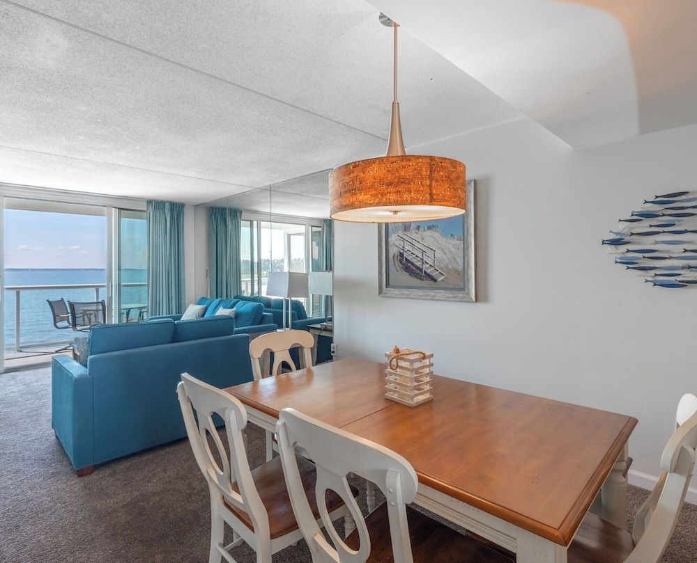 Bay Club Resort by Coolvacay