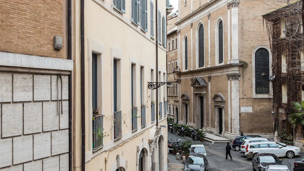 Rental In Rome Navona Atmosphere Apartment