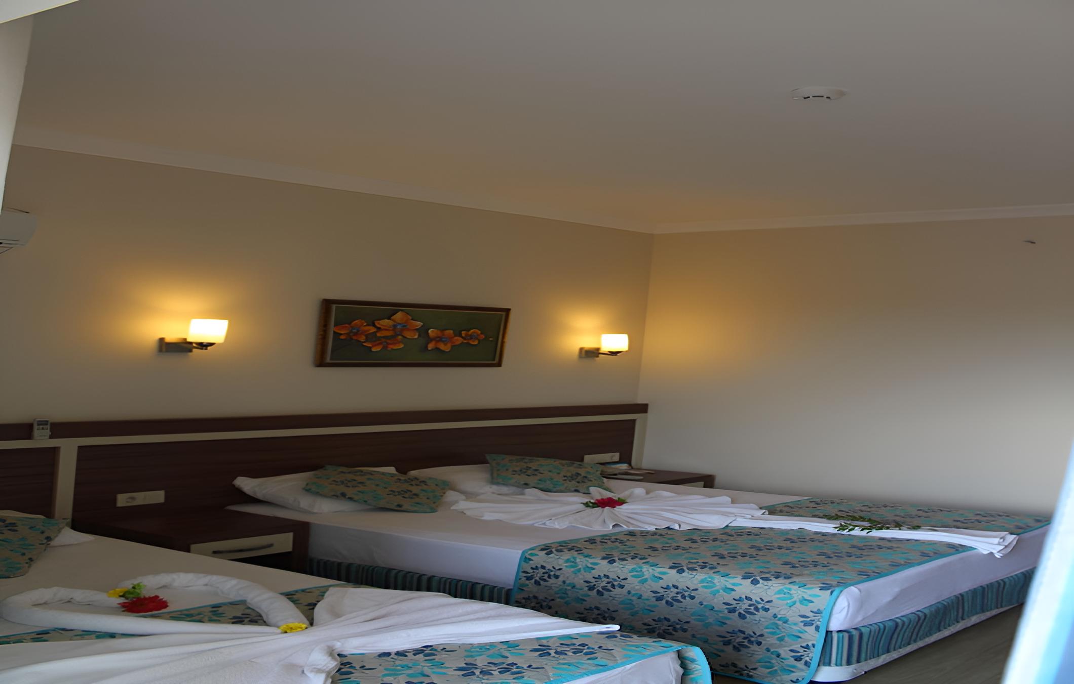 Side West Park Hotel