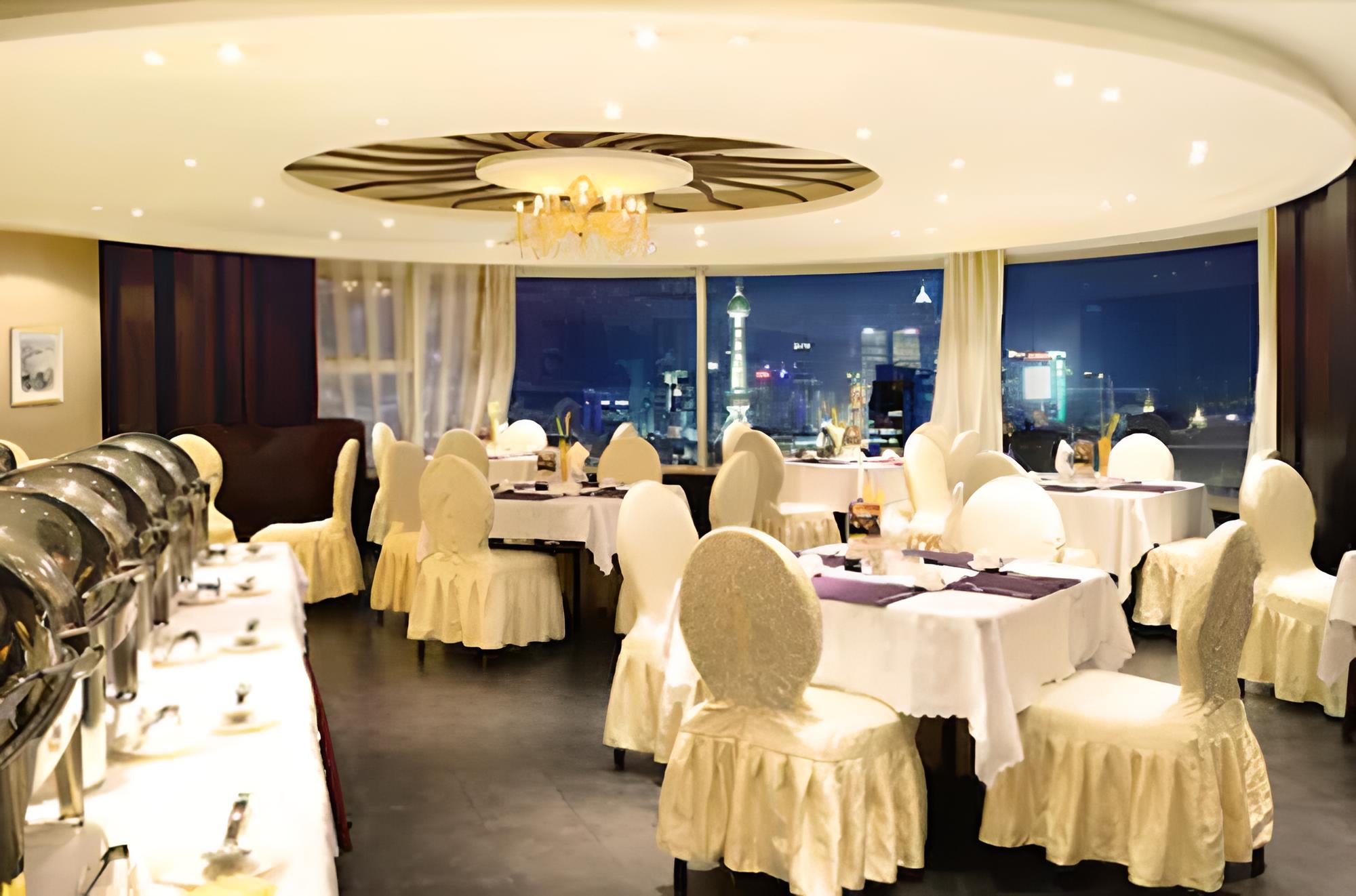 The Bund Riverside Hotel
