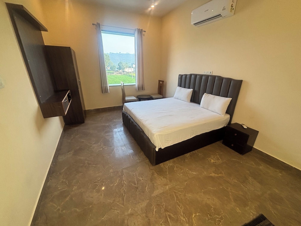 Eco Fort Resort