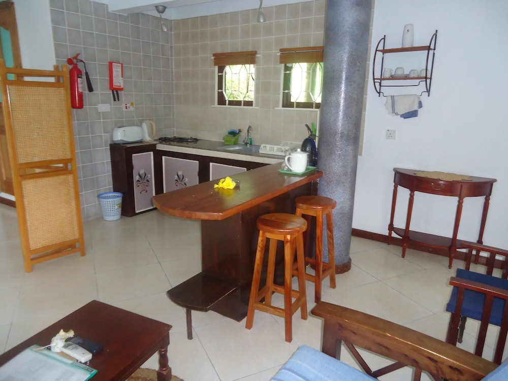 Lemongrass Lodge