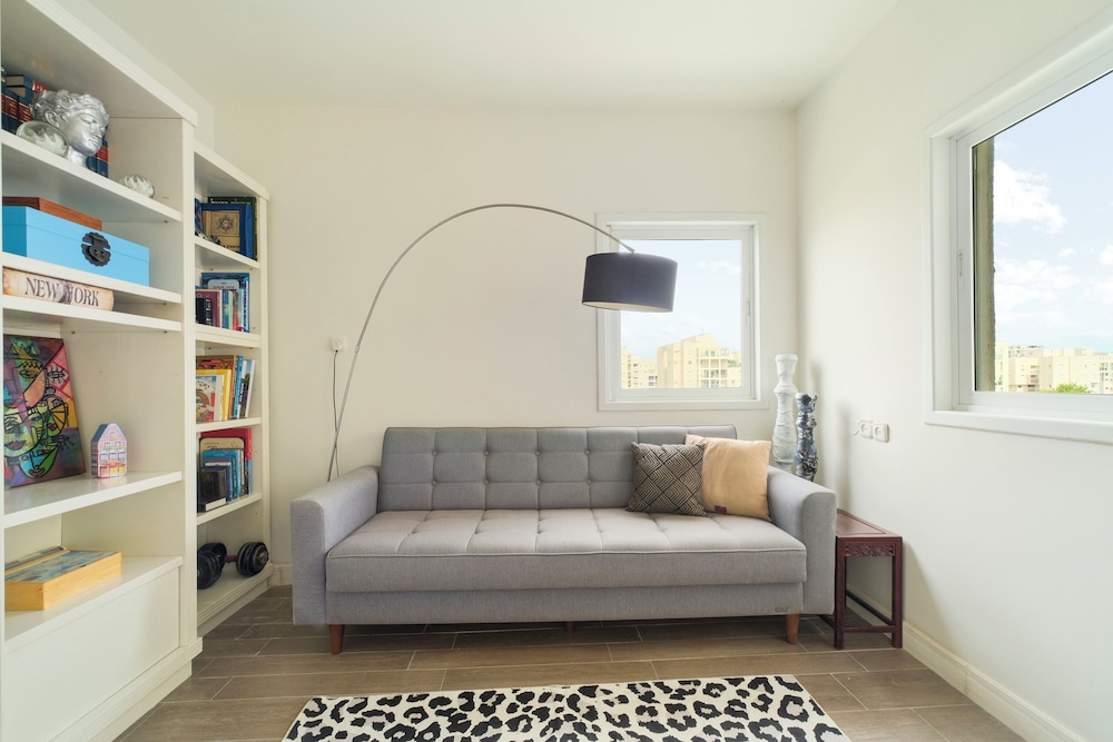Ramat Aviv Stylish Stay by Sea N' Rent