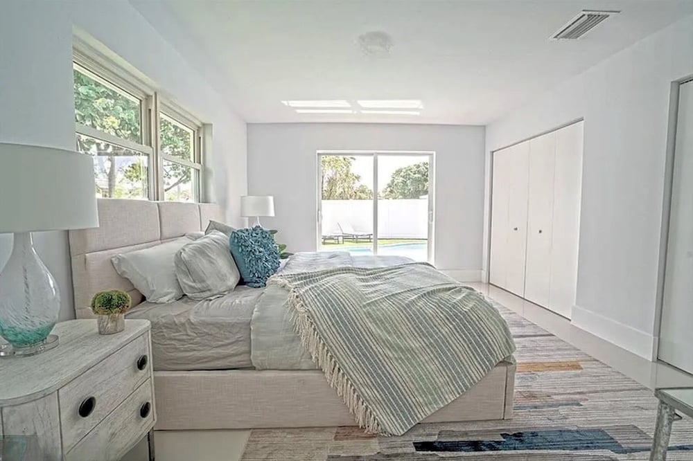 Chic 3BR 2BA Getaway With Private Pool Oasis