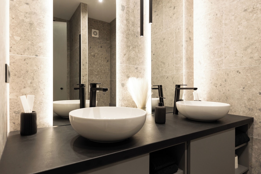 Royalton Suites