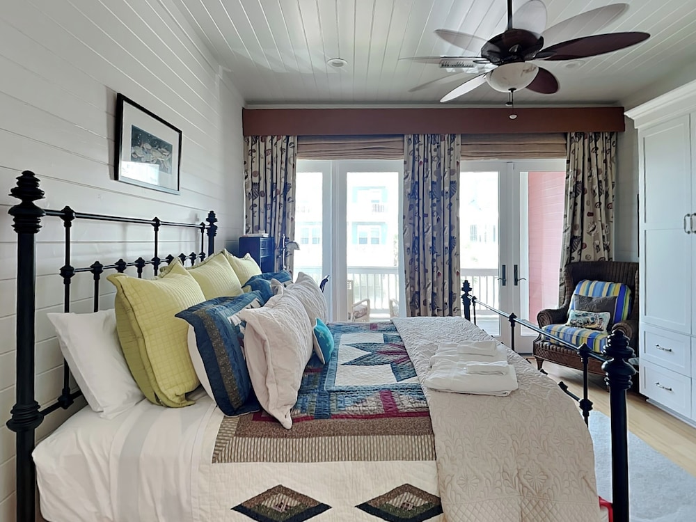 The Beachside Villa by Ryson Vacation Rentals