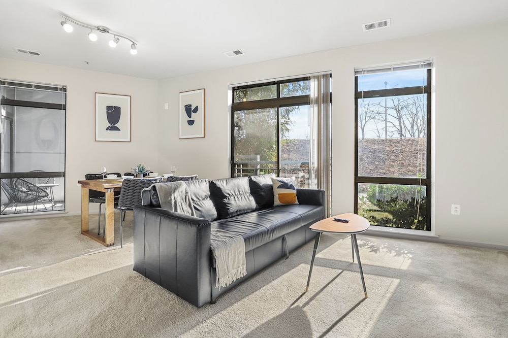 DC Charm in Crystal Apartments