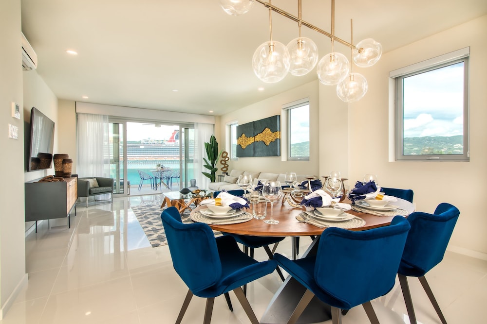 Luxury Oceanside Retreat at Soleil Residences