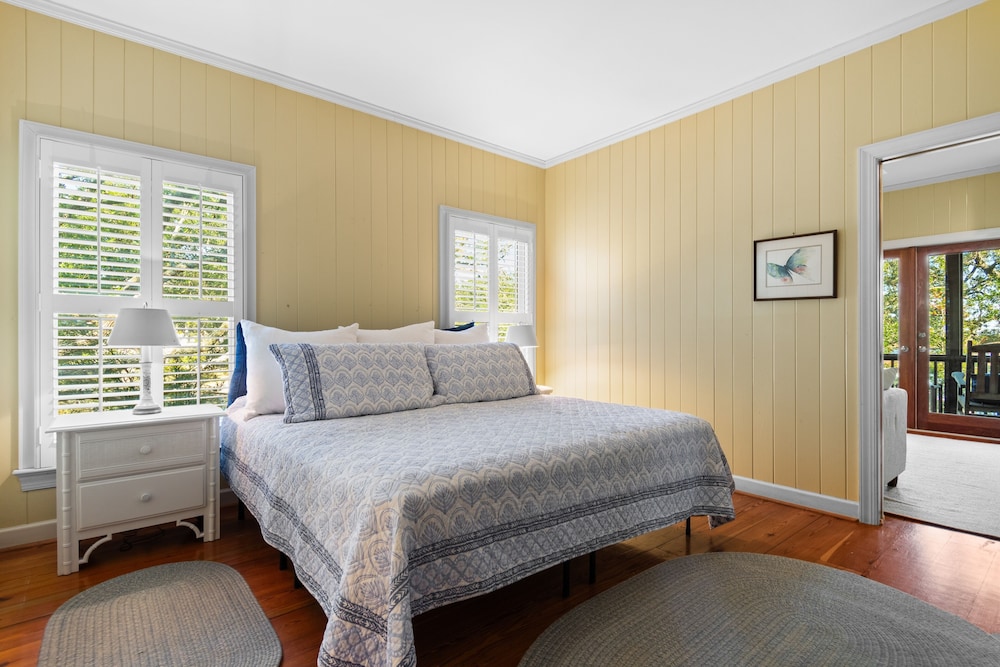 Lachicotte Vacation Rentals