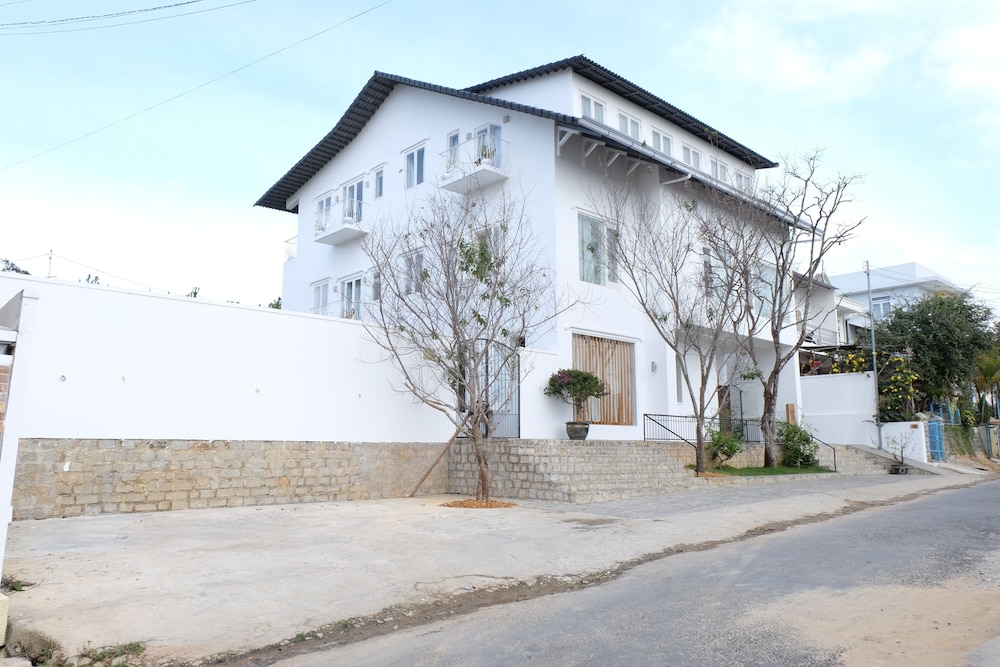 Lu Tan Residence