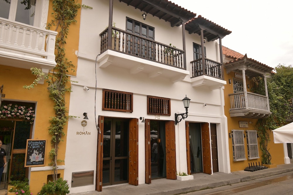 Hotel Riverside Inn and Cottages - Image 1