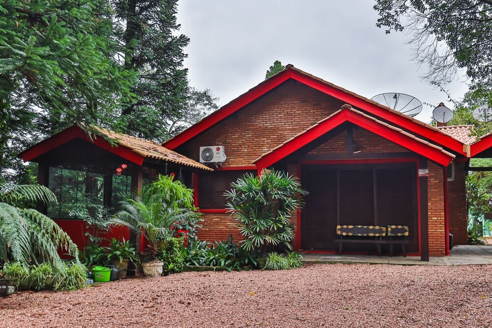 LOCAR-IN GRAMADO- CHALÉ PLANALTO view 3