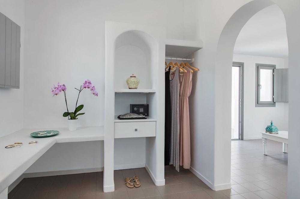 Villa Irini Fira Adults Only