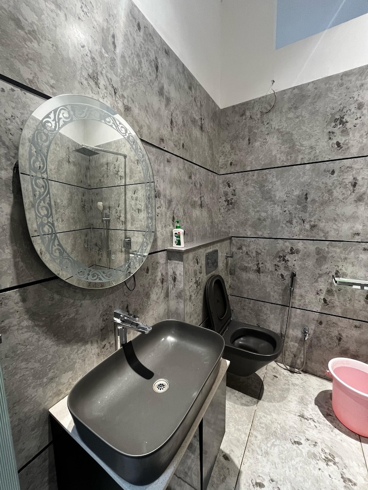 Sanjeevani Farms, Bhopal : A Luxury 5 Bedroom Private Pool Villa