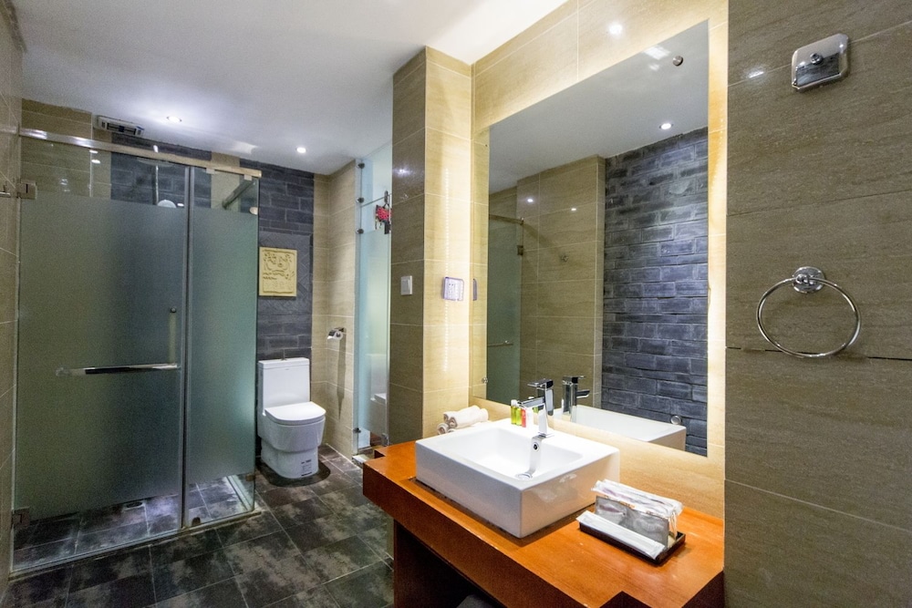 Lijiang Bairui Vacation Hotel
